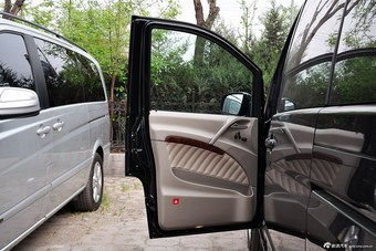 2014款唯雅诺3.5L卓越版