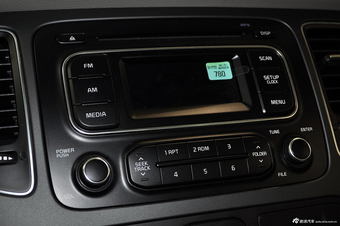 2013款佳乐2.0L自动标准版7座