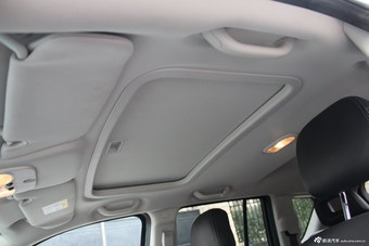 2014款指南者2.0L自动两驱豪华版