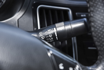 2015款长城C30 1.5L自动舒适型