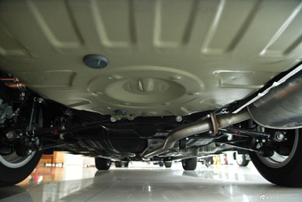 2013款凯美瑞200G 2.0L自动经典豪华版