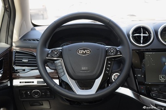 2016款比亚迪S7 2.0T自动尊贵型Plus