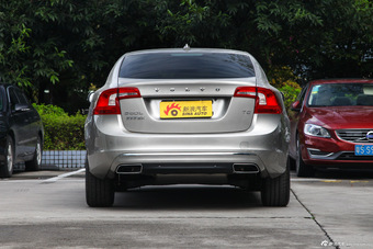 2016款沃尔沃S60L 2.0T自动 T5智驭版