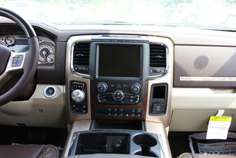 2011款道奇Ram 1500 Laramie Longhorn到店实拍