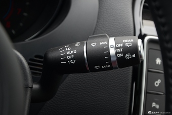 2016款捷豹F-PACE 2.0T自动都市尊享版