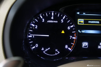 2014款天籁公爵2.5L XV-VIP尊领版实拍