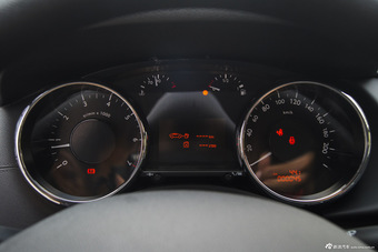 2015款东风标致3008 2.0L手动经典版