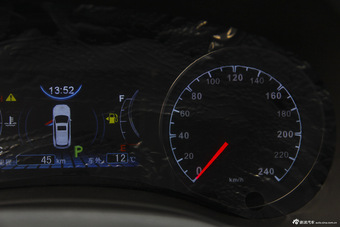 2016款比亚迪宋2.0TID自动尊贵型