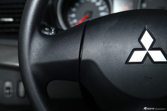 2013款翼神时尚版1.8LCVT舒适型