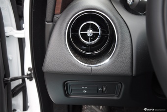 2015款捷豹XJL80周年版