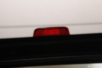 2013款迈腾1.8TSI领先型