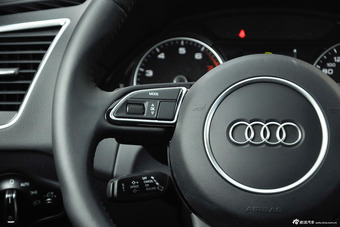 2014款奥迪Q5 45TFSI quattro运动型