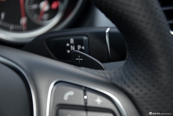 2015款奔驰GLE级 320 3.0T自动运动SUV