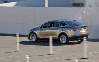 特斯拉Model X