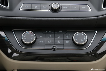 2015款荣威360 20T双离合旗舰版