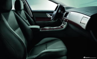 2013款捷豹XF官方图