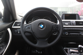 2015款宝马3系超悦版到店实拍