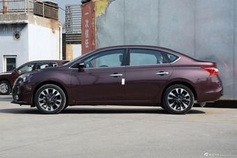 2016款轩逸1.8L自动XV智尊版