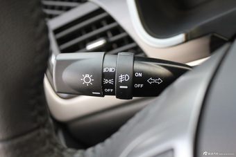 2014款柯兰多2.0L 汽油两驱自动豪华导航版到店实拍