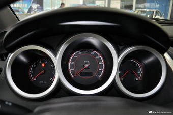 2014款长安CX20 1.4L手动天窗导航版