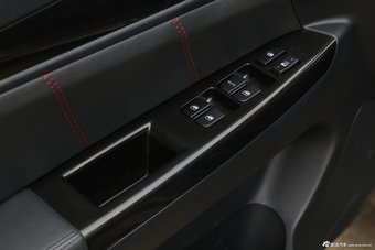 2015款逸动1.6L手动尊贵型国5