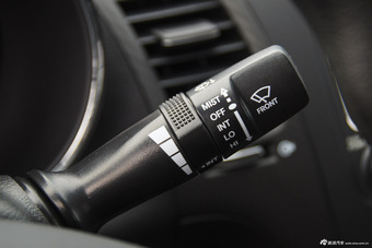 2015款起亚K3 1.6L自动GL