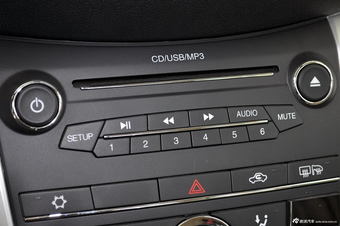 2012款奔腾B90 2.0L手动豪华型