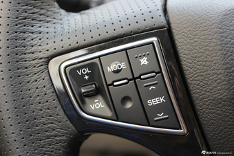 2014款海马M8 2.0L手动舒适型