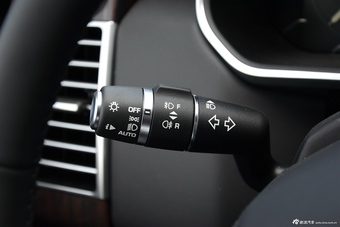 2016款揽胜3.0L V6 SC VOGUE加长版