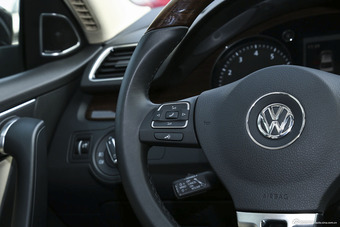 2015款迈腾2.0T自动改款旗舰型