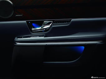 2013款捷豹XJ官方图