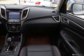 2014款长安CS75 1.8T自动尊贵型国5