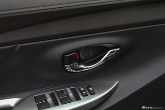 2015款YARiS L致炫1.5L自动魅动版