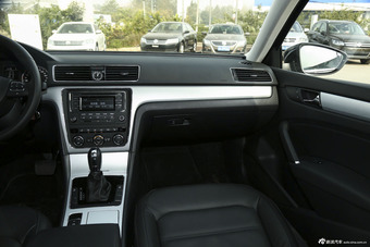 2015款帕萨特1.4T DSG尊荣版