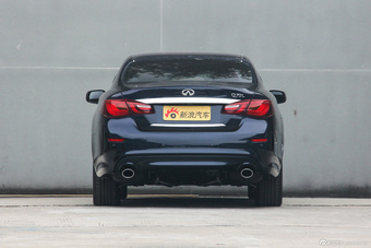 2015款英菲尼迪Q70L 2.5L豪华版
