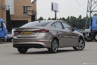 2016款领动 1.6L自动智炫豪华型