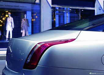 2013款捷豹XJ官方图