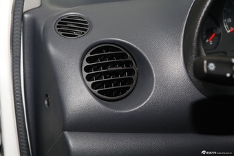 2012款乐驰1.0 P-TEC手动优越型