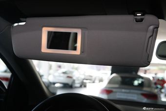 2014款奥迪Q7 35 TFSI进取型