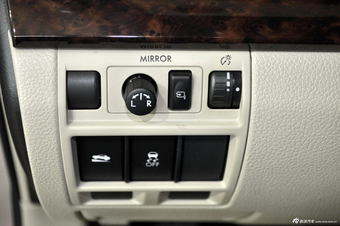 2013款傲虎2.5i豪华版