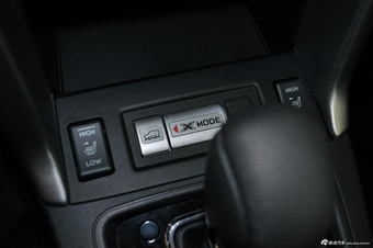 2013款森林人2.0i自动豪华版