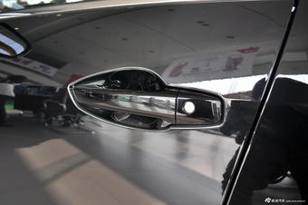 2012款奔腾B90 2.0L手动豪华型