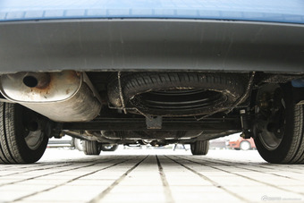 2015款艾瑞泽M7 2.0L自动宽享版232座