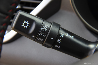 2014款CS75 2.0L手动豪华型国4