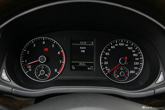 2014款帕萨特3.0 DSG旗舰尊享版