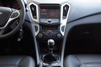 2015款艾瑞泽7 1.5T手动致尚版