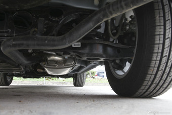 2015款改款野马T70 1.8TCVT优雅型