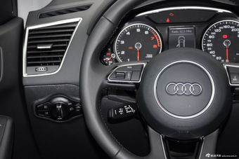 2016款奥迪Q5 2.0T自动40TFSI 技术型