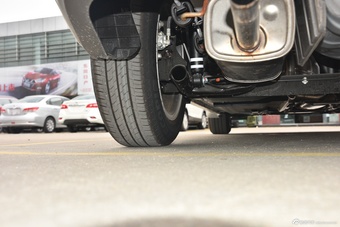 2016款蓝鸟 1.6L自动炫酷版