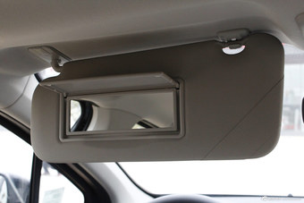 2015款东风风神L60 1.6L 手动新享型